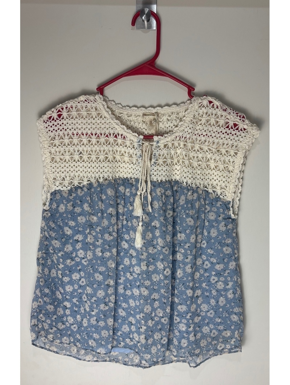 Hem & Thread NWT Small Blue Floral Crochet Lace Boho Peasant Blouse